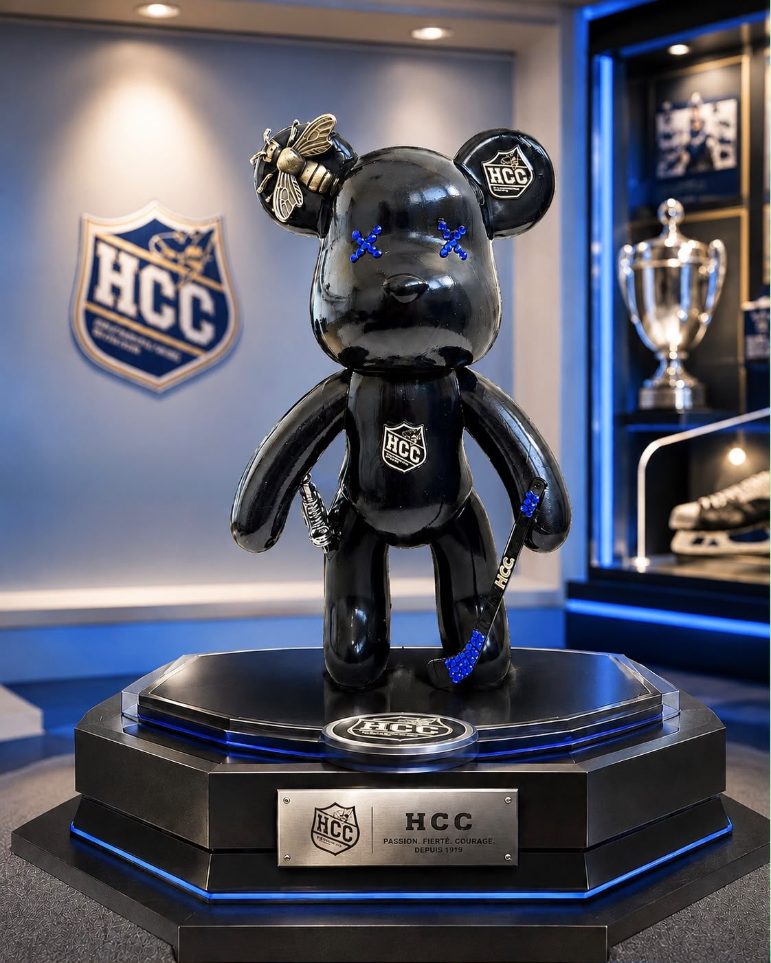 HCC 1# — ours noir aux couleurs du club de hockey HCC